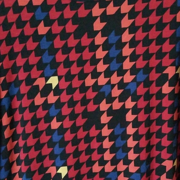 Lularoe Irma tunic top - Picture 2 of 3